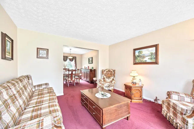 $495,000 | 3639 West Us Highway, Holton, IN 47023