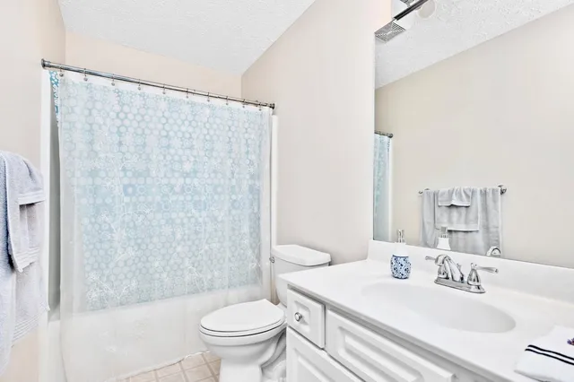 $495,000 | 3639 West Us Highway, Holton, IN 47023