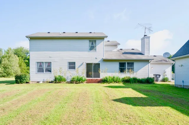 $495,000 | 3639 West Us Highway, Holton, IN 47023