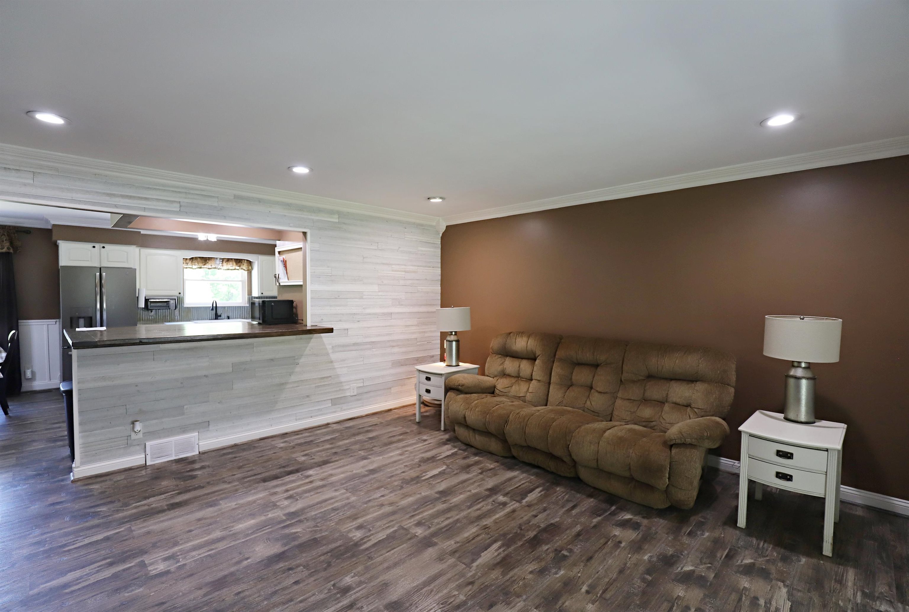 6285 Chicago Road Flushing, MI 48433 - Photo 5 of 41