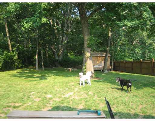 61 Saybrook Avenue Narragansett, RI 02882 - Photo 3 of 8 Yard/Garden.