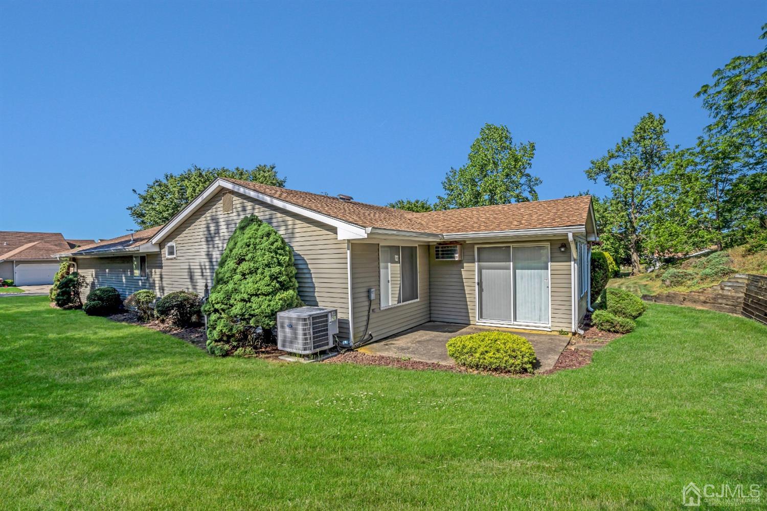 786 Pompton Road, Unit B Monroe Township, NJ 08831 - Photo 28 of 28 front view of a house with a yard
