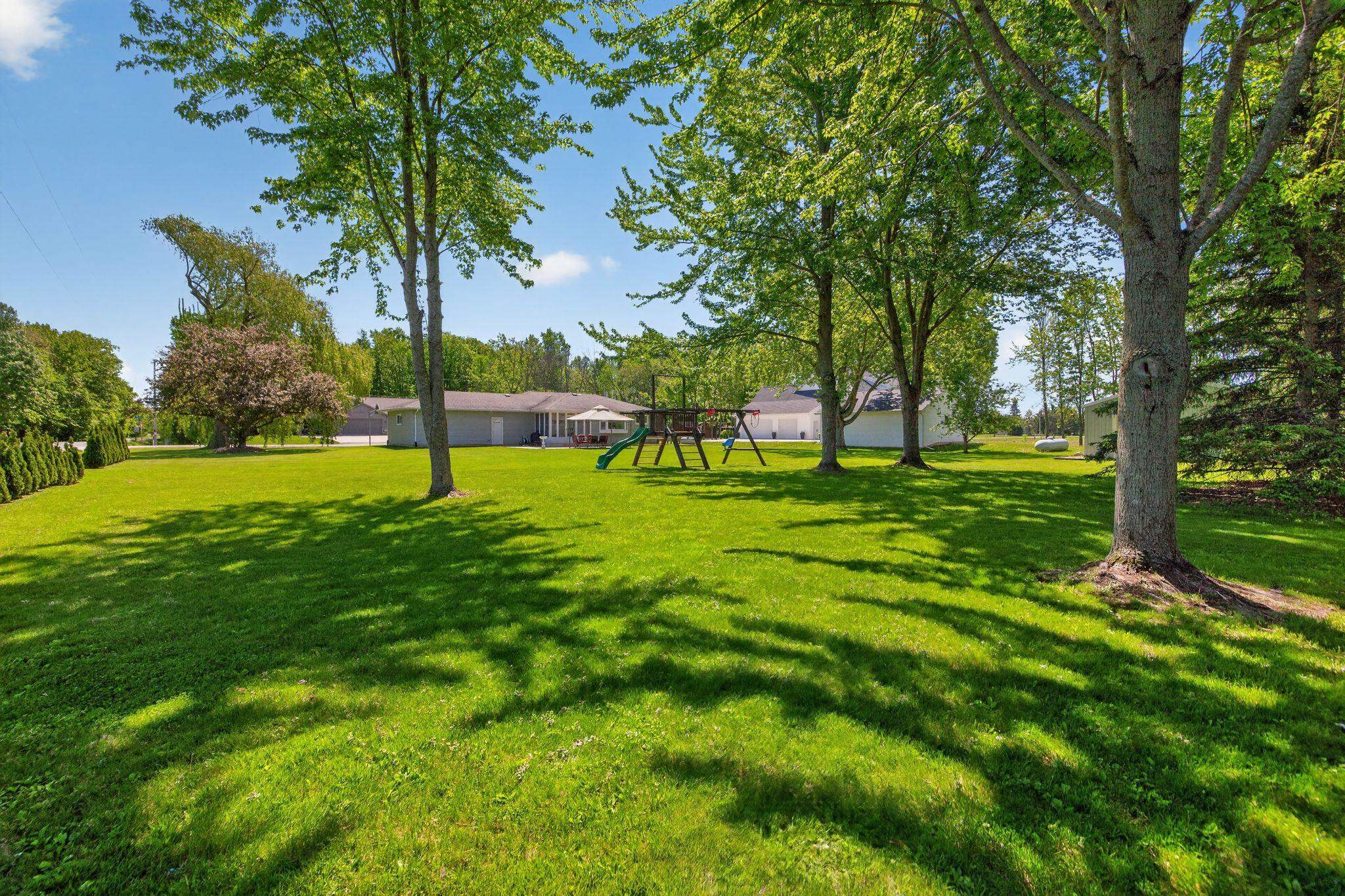 N8897 South Coop Road Menasha, WI 54952 - Photo 42 of 44
