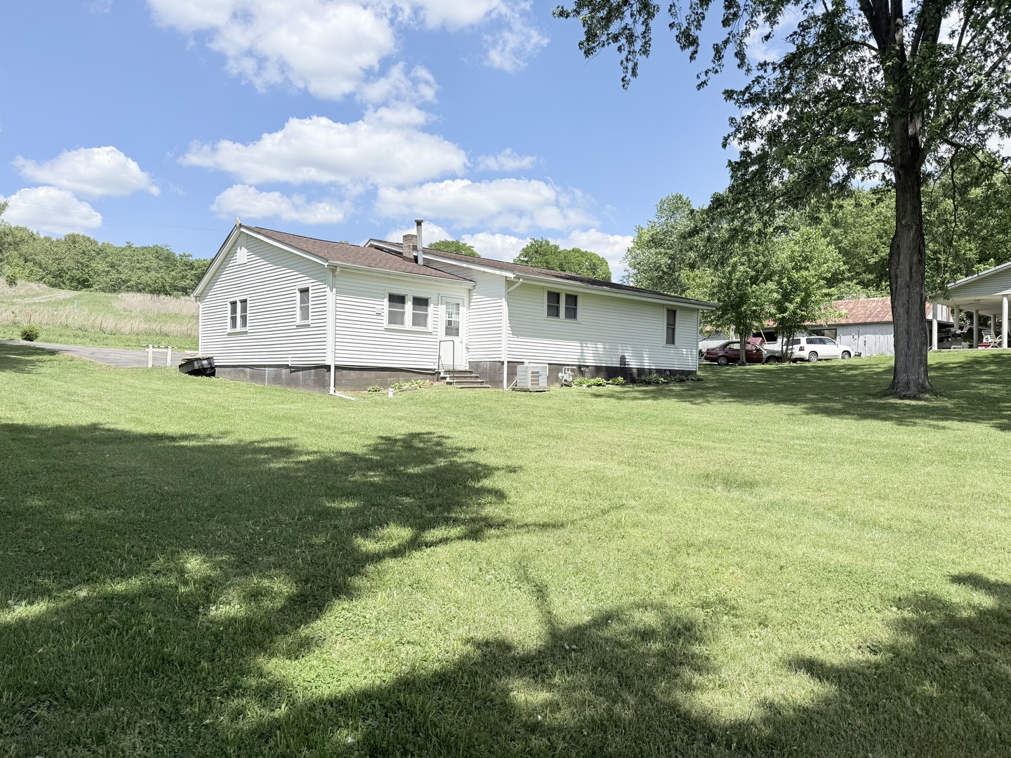 345 East Fords Ferry Road Cave In Rock, IL 62919 - Photo 6 of 21