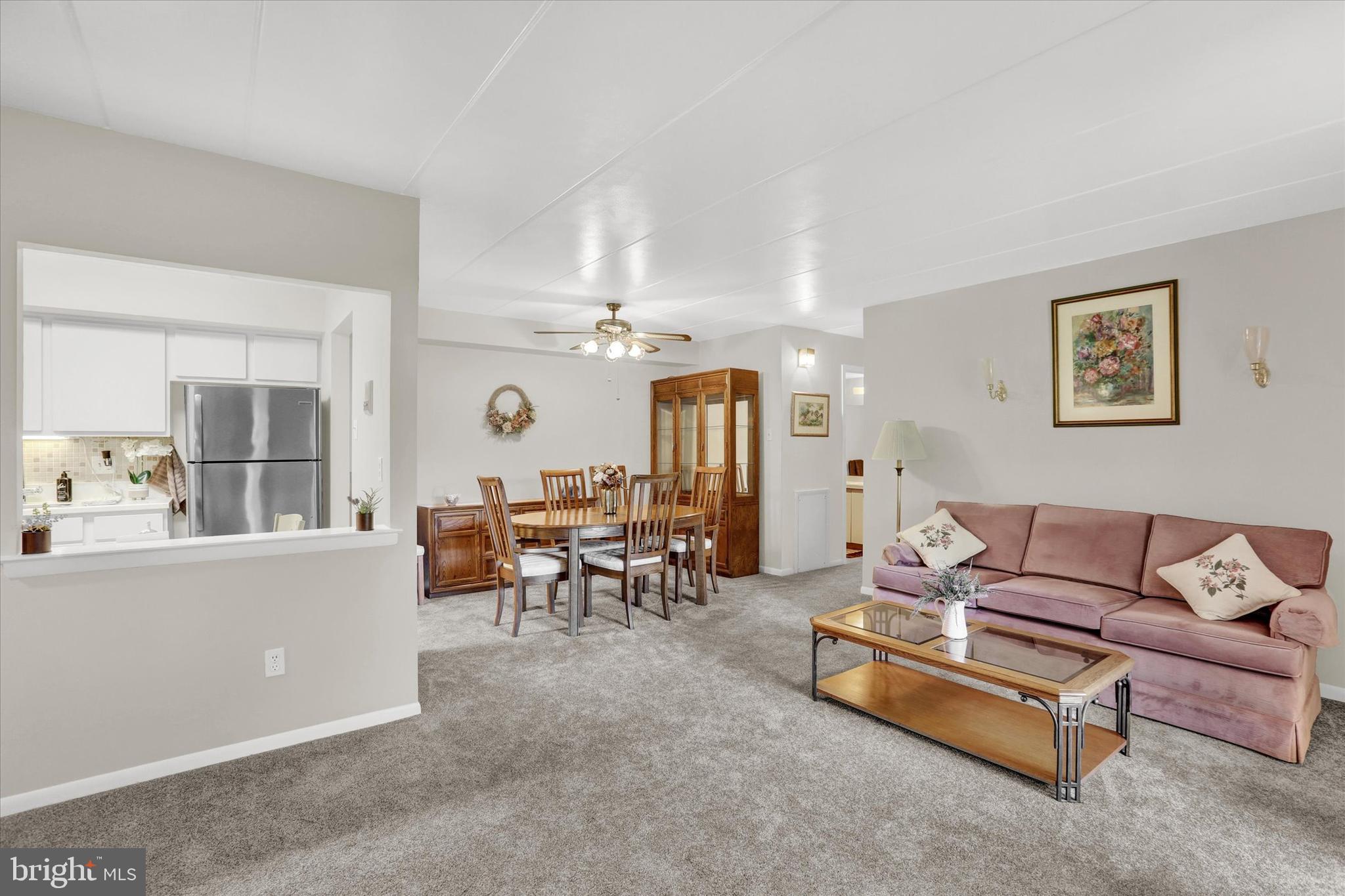 56003 Delaire Landing Road Philadelphia, PA 19114 - Photo 5 of 33