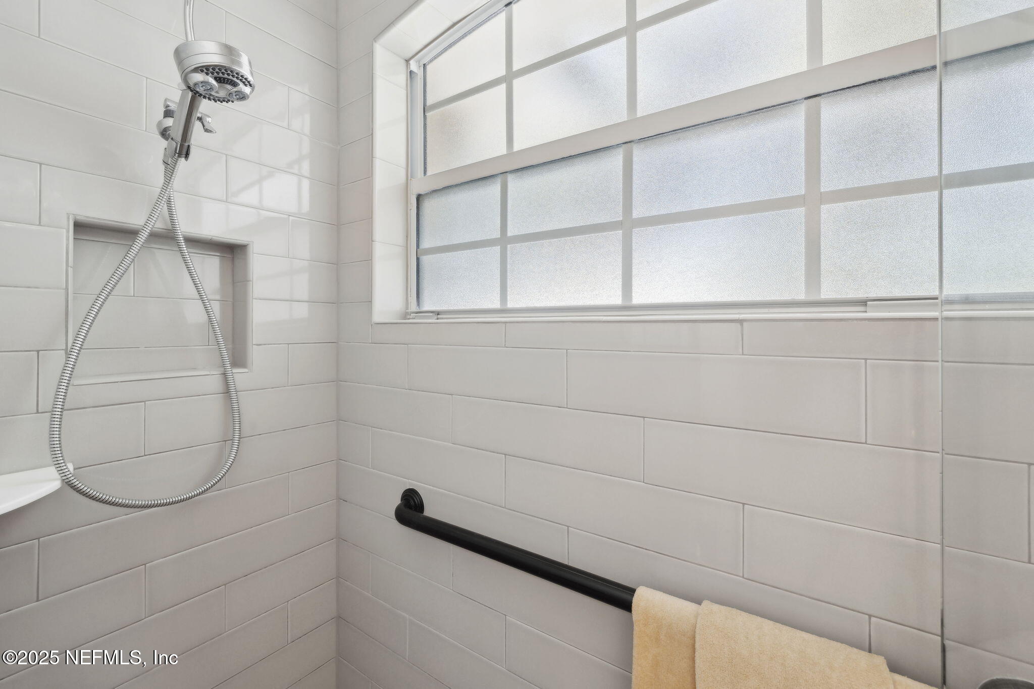 905 Country Bridge Road, Unit 1 St. Johns, FL 32259 - Photo 26 of 43 a bathroom with a shower