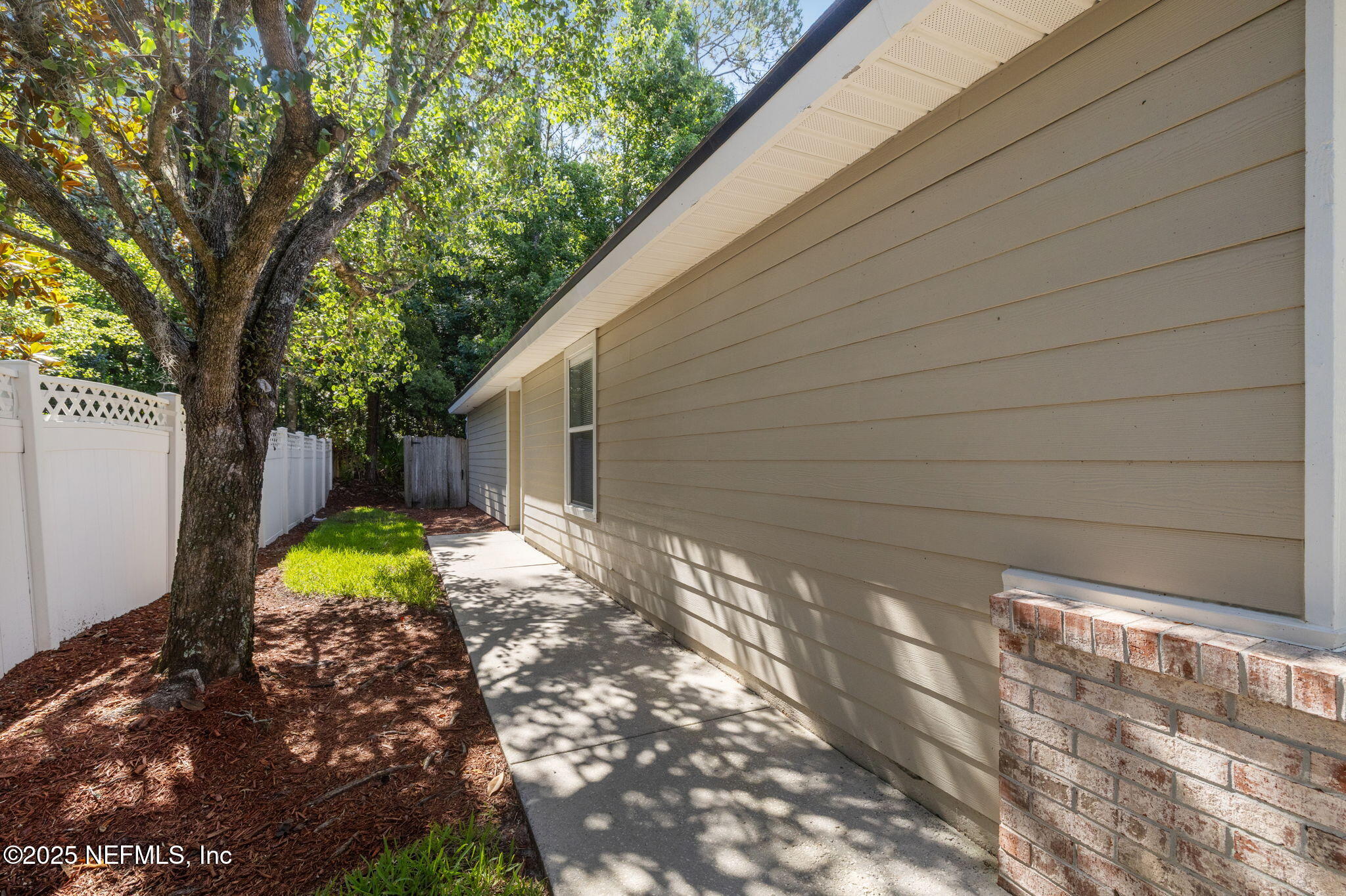 905 Country Bridge Road, Unit 1 St. Johns, FL 32259 - Photo 4 of 43 a view of backyard with green space