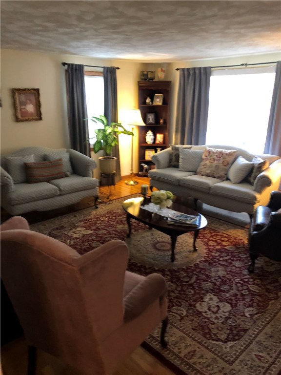 85 George Street Warwick, RI 02888 - Photo 2 of 19 Gallery Image 2