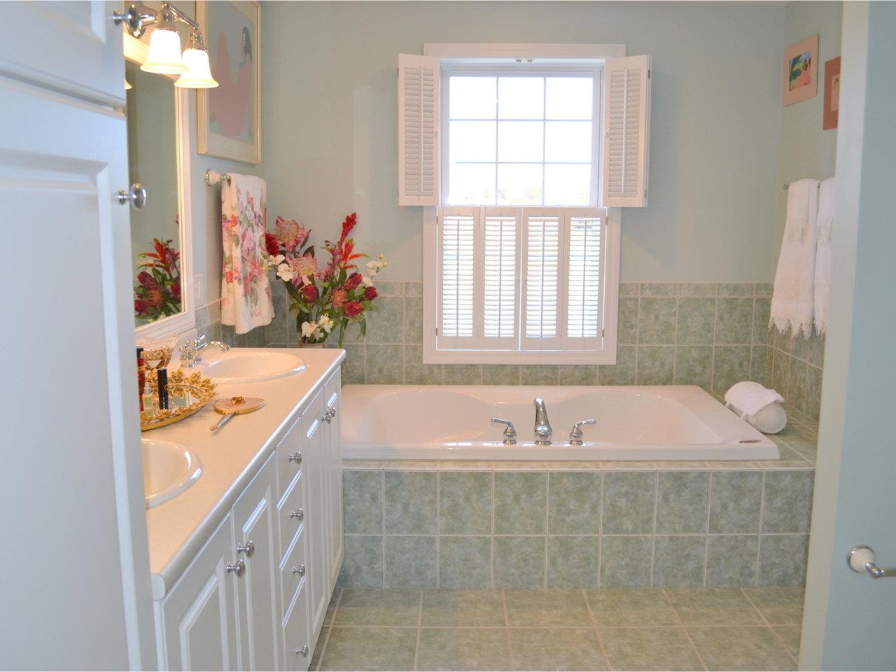121 Economou Farm Road South Burlington, VT 05403 - Photo 18 of 25 Gallery Image 18