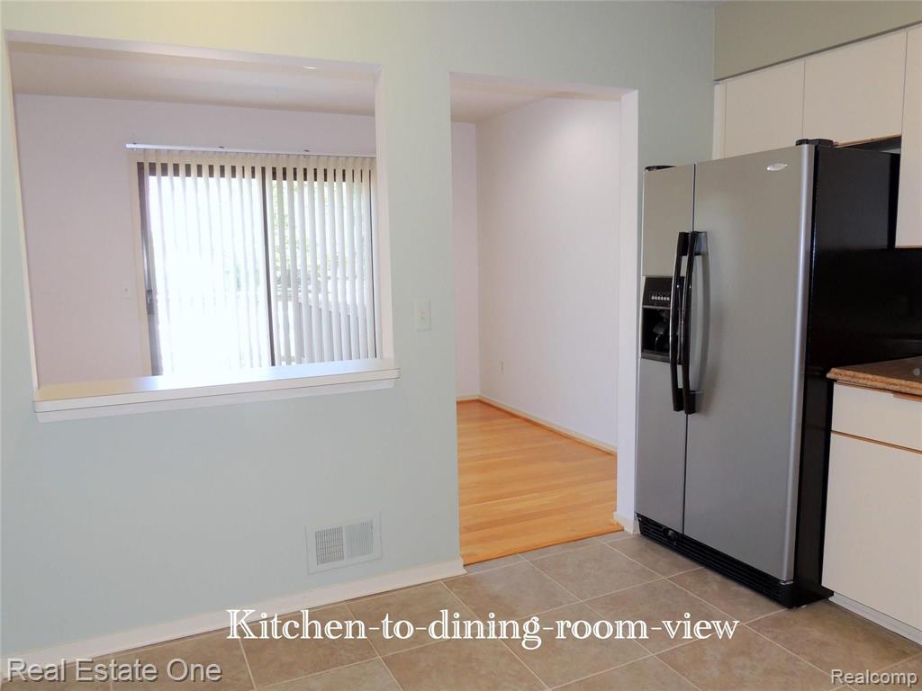 678 Highgate Mews, Unit 144 Rochester Hills, MI 48307 - Photo 6 of 26