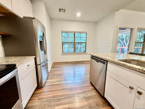 $2,300 | 1513 Winding Creek Trail, Spring Branch, TX 78070
