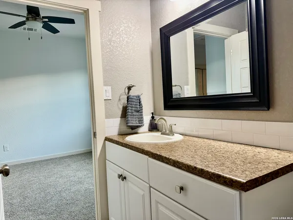 $2,300 | 1513 Winding Creek Trail, Spring Branch, TX 78070