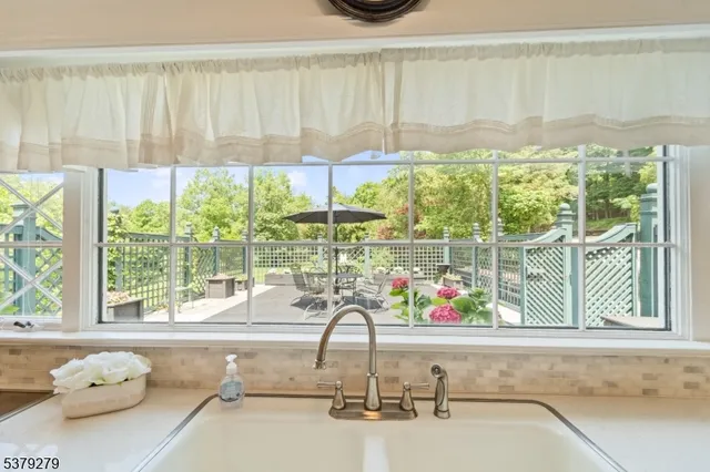 $2,999,000 | 9 East Saddle River Road, Saddle River, NJ 07458