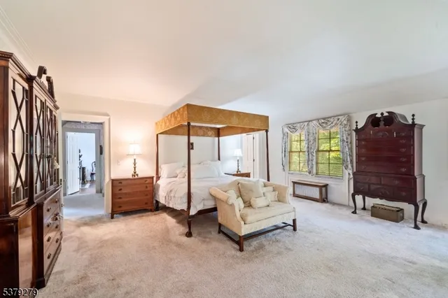 $2,999,000 | 9 East Saddle River Road, Saddle River, NJ 07458