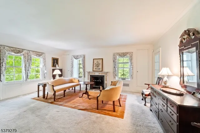 $2,999,000 | 9 East Saddle River Road, Saddle River, NJ 07458