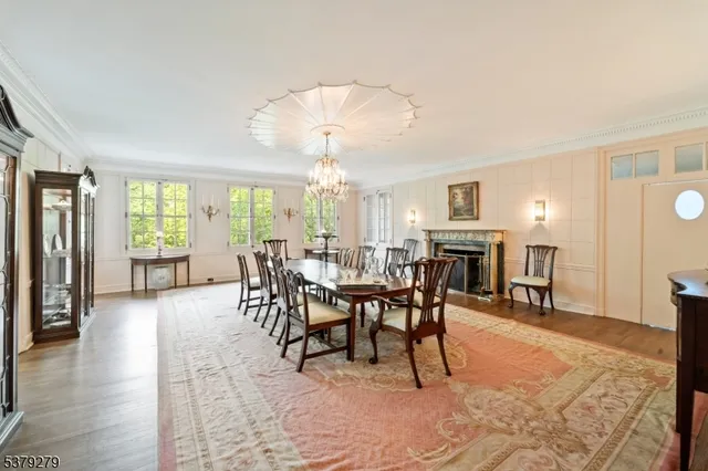 $2,999,000 | 9 East Saddle River Road, Saddle River, NJ 07458