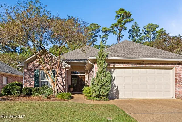 $350,000 | 759 Versailles Drive, Ridgeland, MS 39157