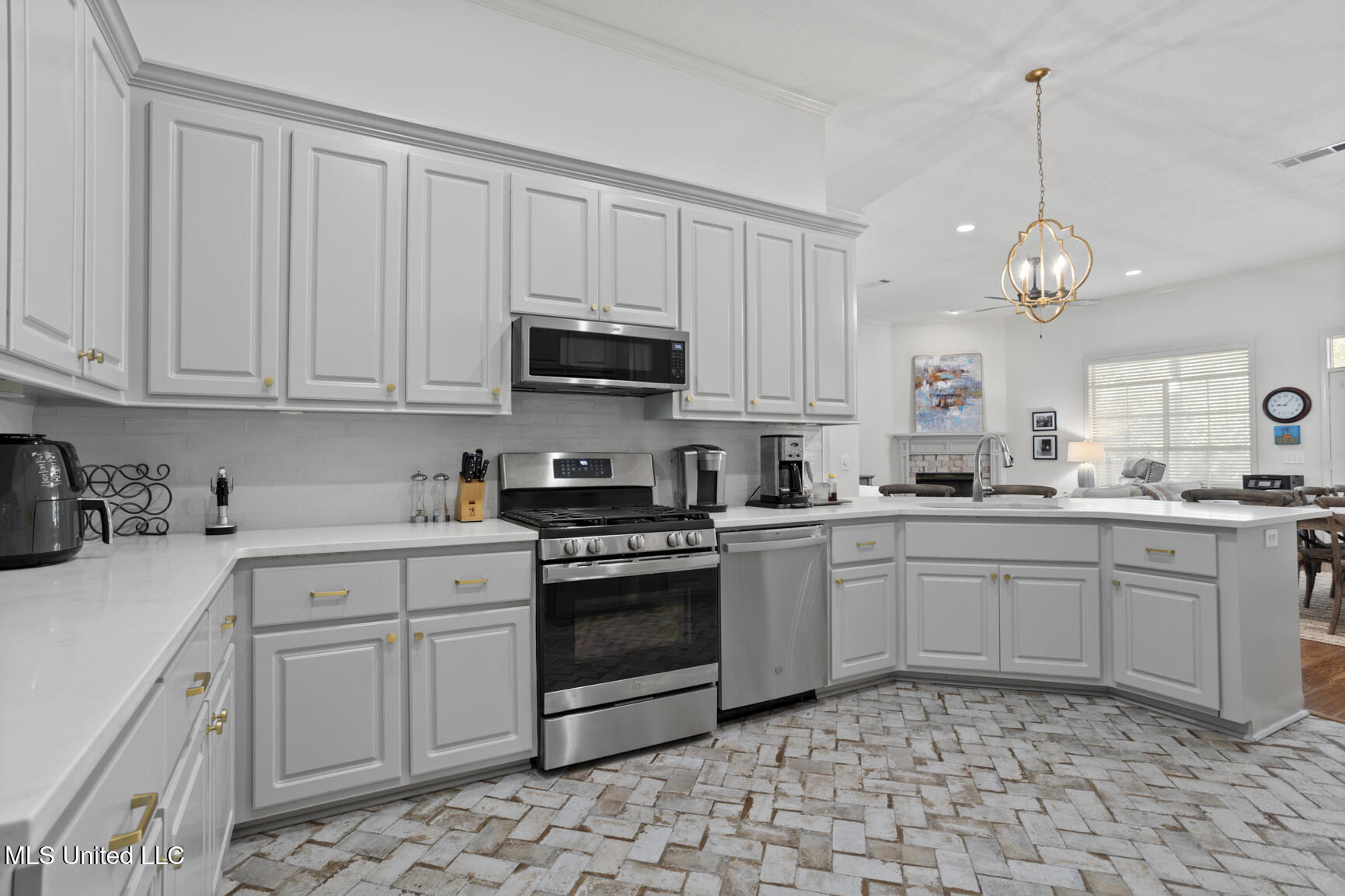 759 Versailles Drive Ridgeland, MS 39157 - Photo 3 of 29 759 Versailles-9