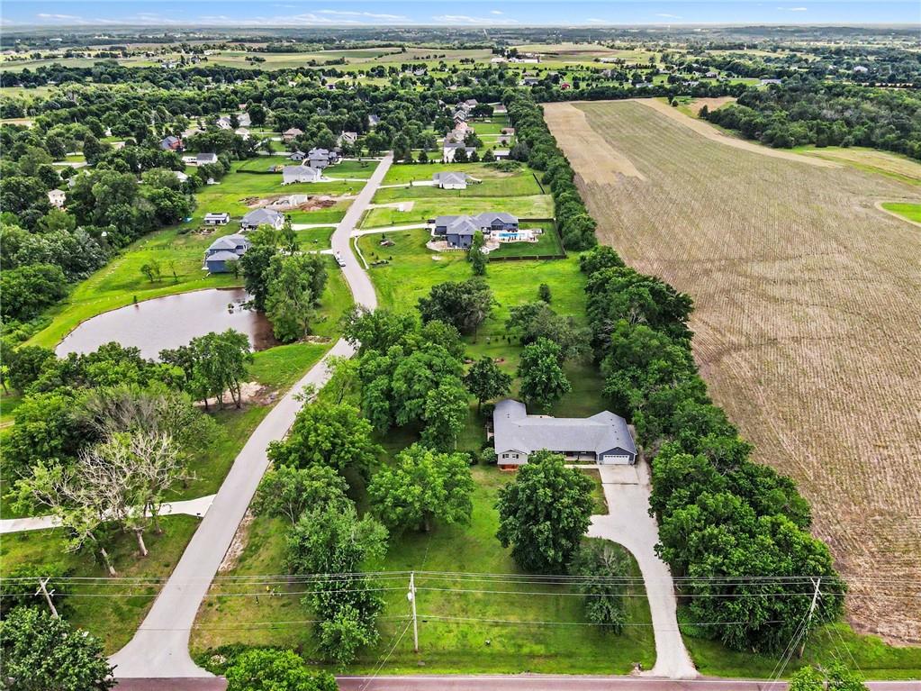 16985 Evans Road Basehor, KS 66007 - Photo 29 of 33
