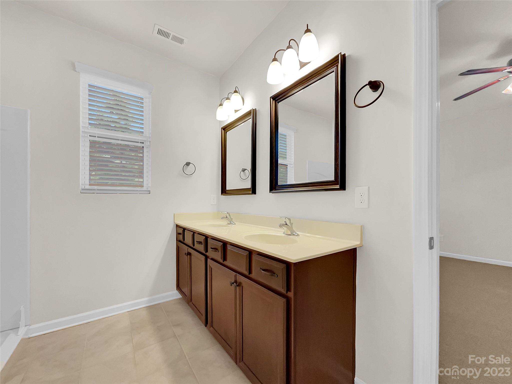 1695 Rutledge Hills Drive York, SC 29745 - Photo 15 of 19 Gallery Image 15