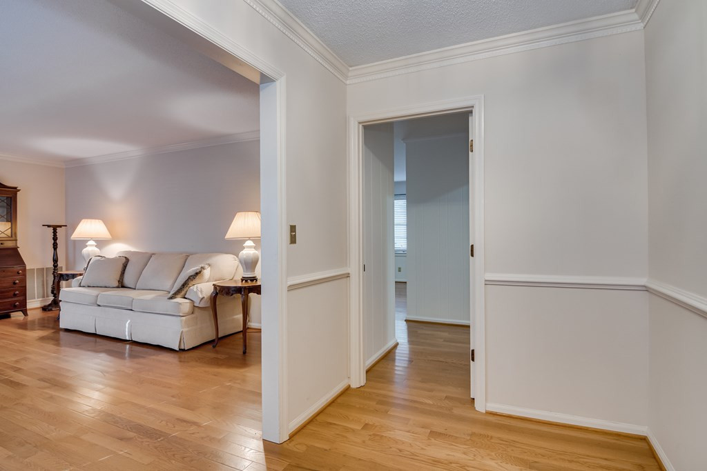 724 Ravenel Road Augusta, GA 30909 - Photo 5 of 43