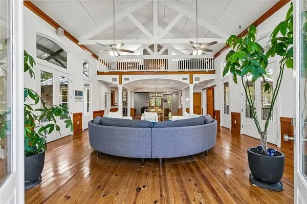 $1,350,000 | 480 Chase Court East, Mandeville, LA 70448