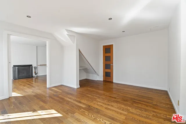 $8,000 | 1640 Electric Avenue, Venice, CA 90291