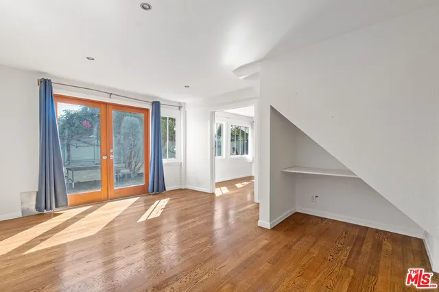 $8,000 | 1640 Electric Avenue, Venice, CA 90291