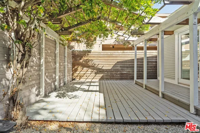 $8,000 | 1640 Electric Avenue, Venice, CA 90291