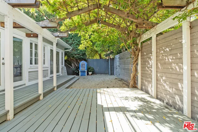 $8,000 | 1640 Electric Avenue, Venice, CA 90291