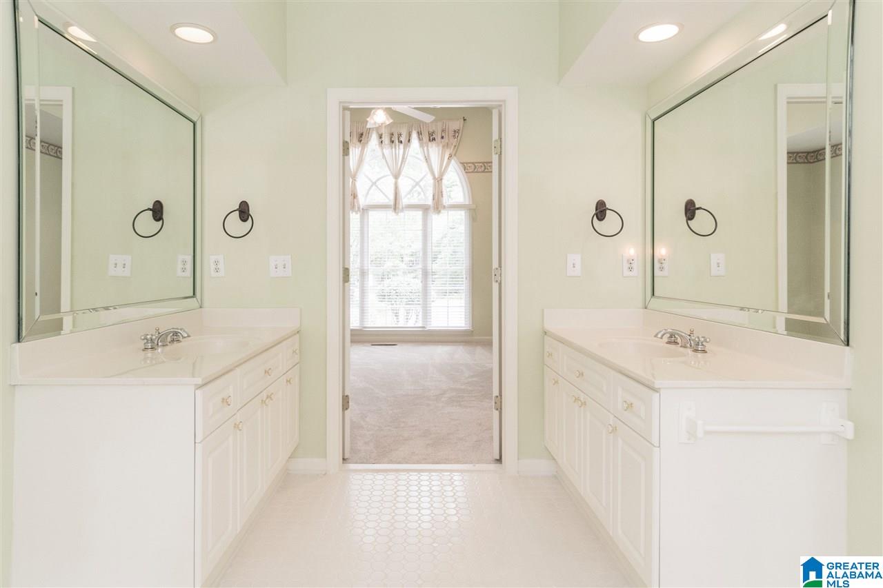 1034 Lake Point Lane Birmingham, AL 35244 - Photo 30 of 50