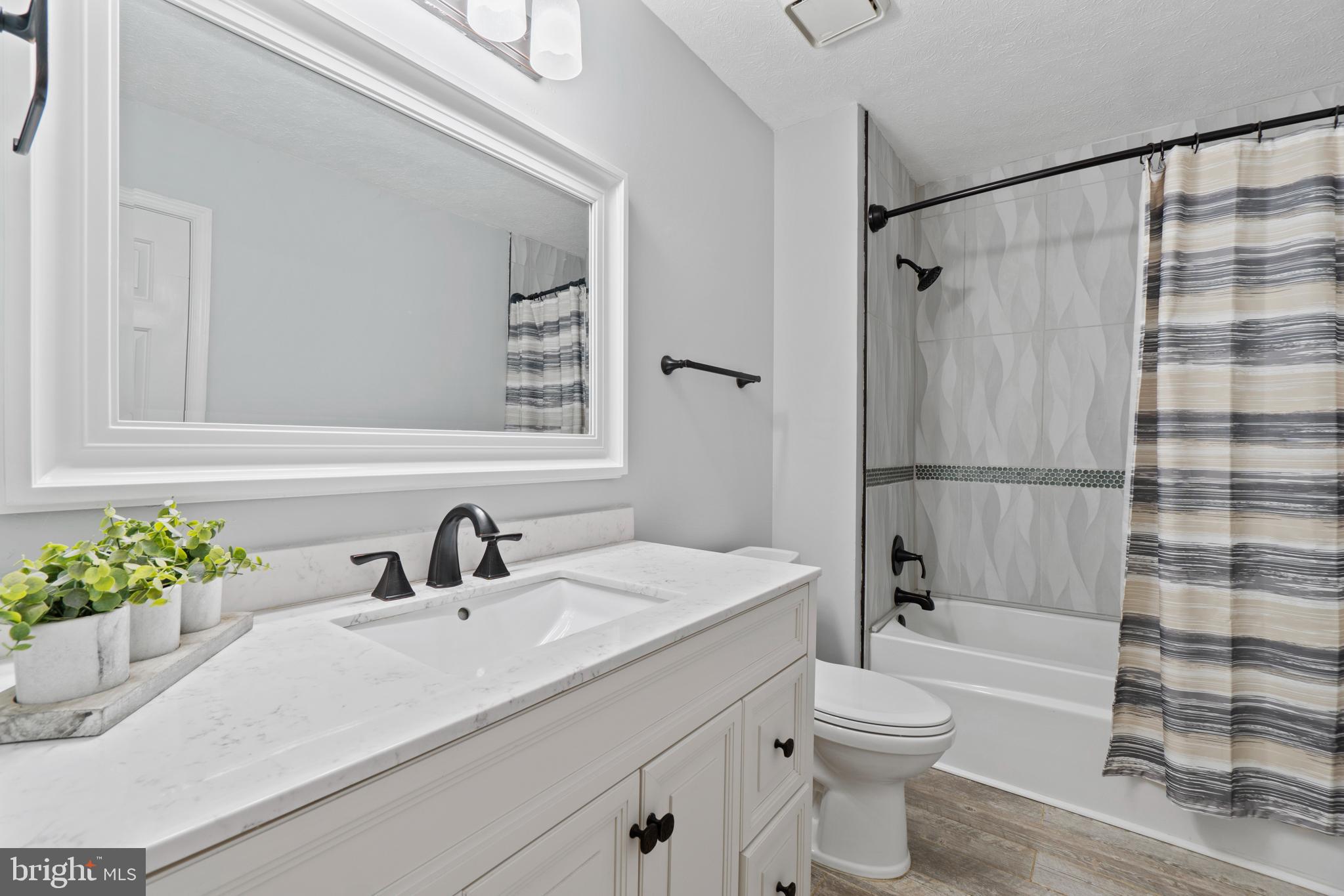 481 Hope Road Stafford, VA 22554 - Photo 23 of 45 Full Bath on the mail level