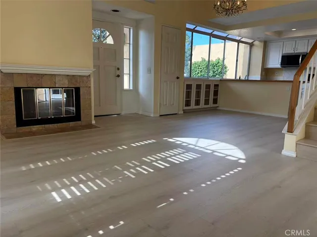 a view of livingroom with furniture and windows
