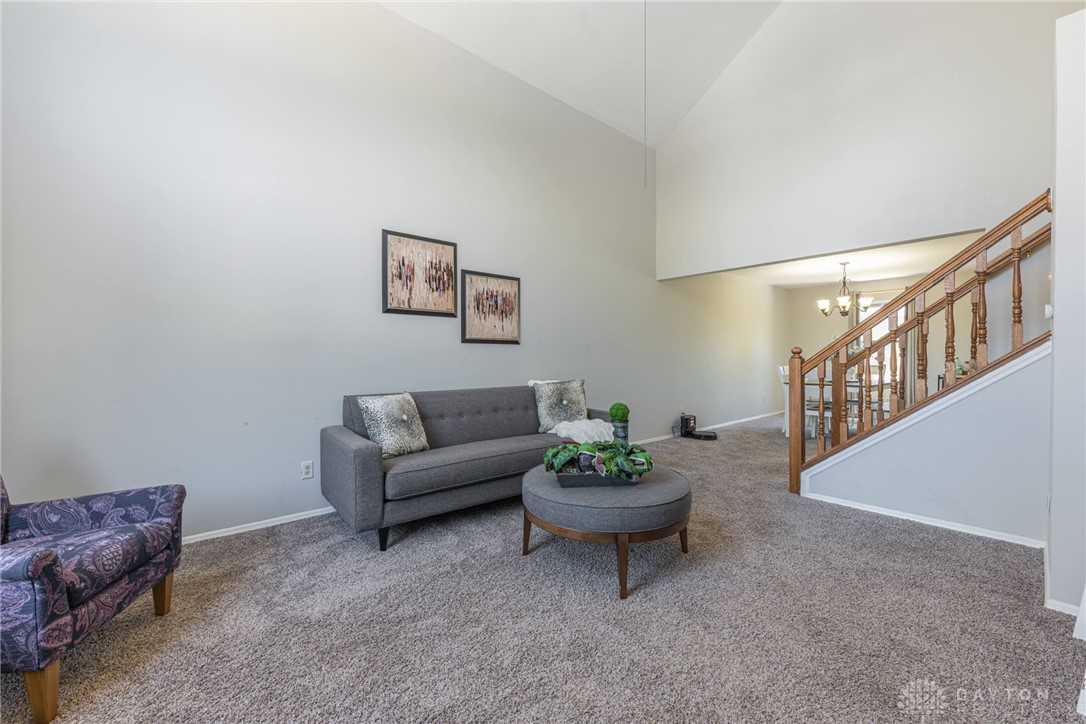 6808 Charlesgate Road Huber Heights, OH 45424 - Photo 3 of 38 Living Room