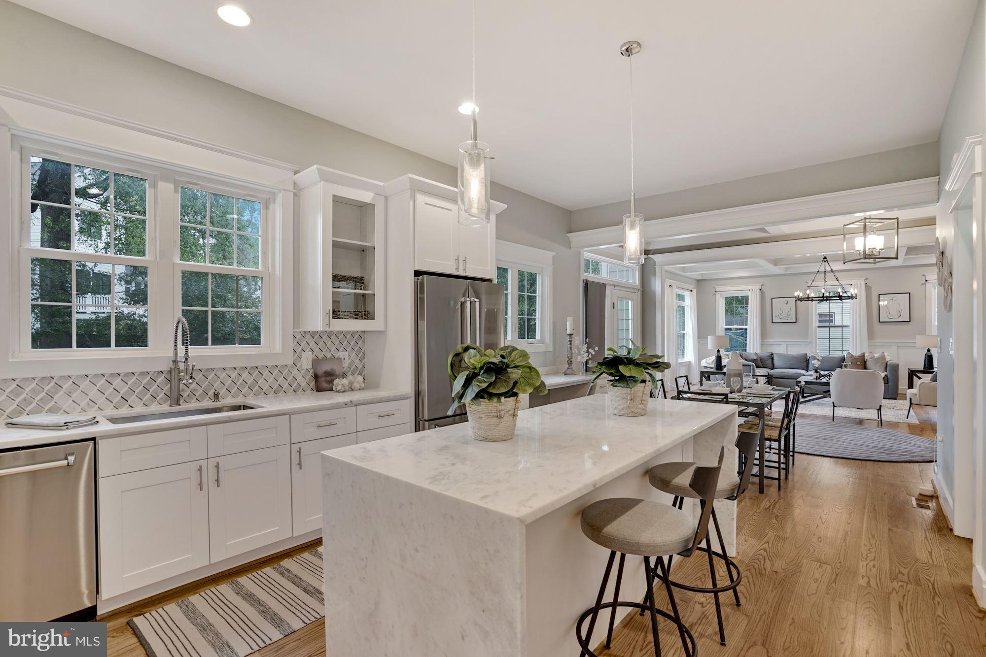 203 Tapawingo Road Southwest Vienna, VA 22180 - Photo 12 of 31