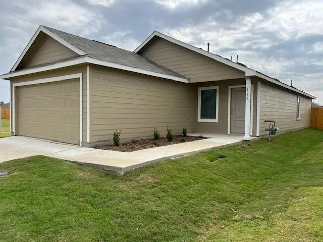 $1,795 | 1038 Raintree Road, Princeton, TX 75407