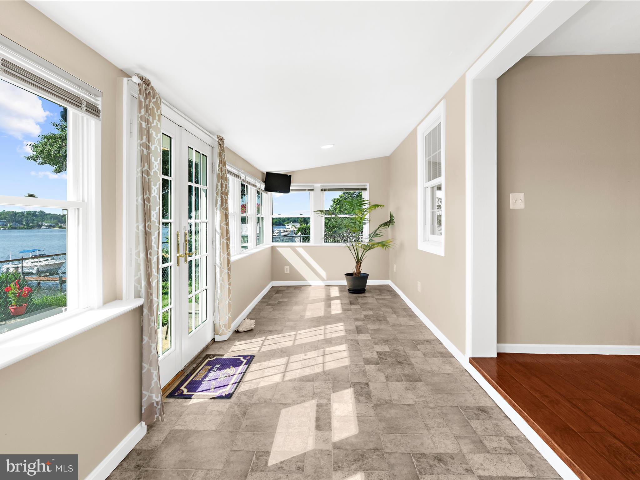 336 Bar Harbor Road Pasadena, MD 21122 - Photo 24 of 82 7x24 sunroom