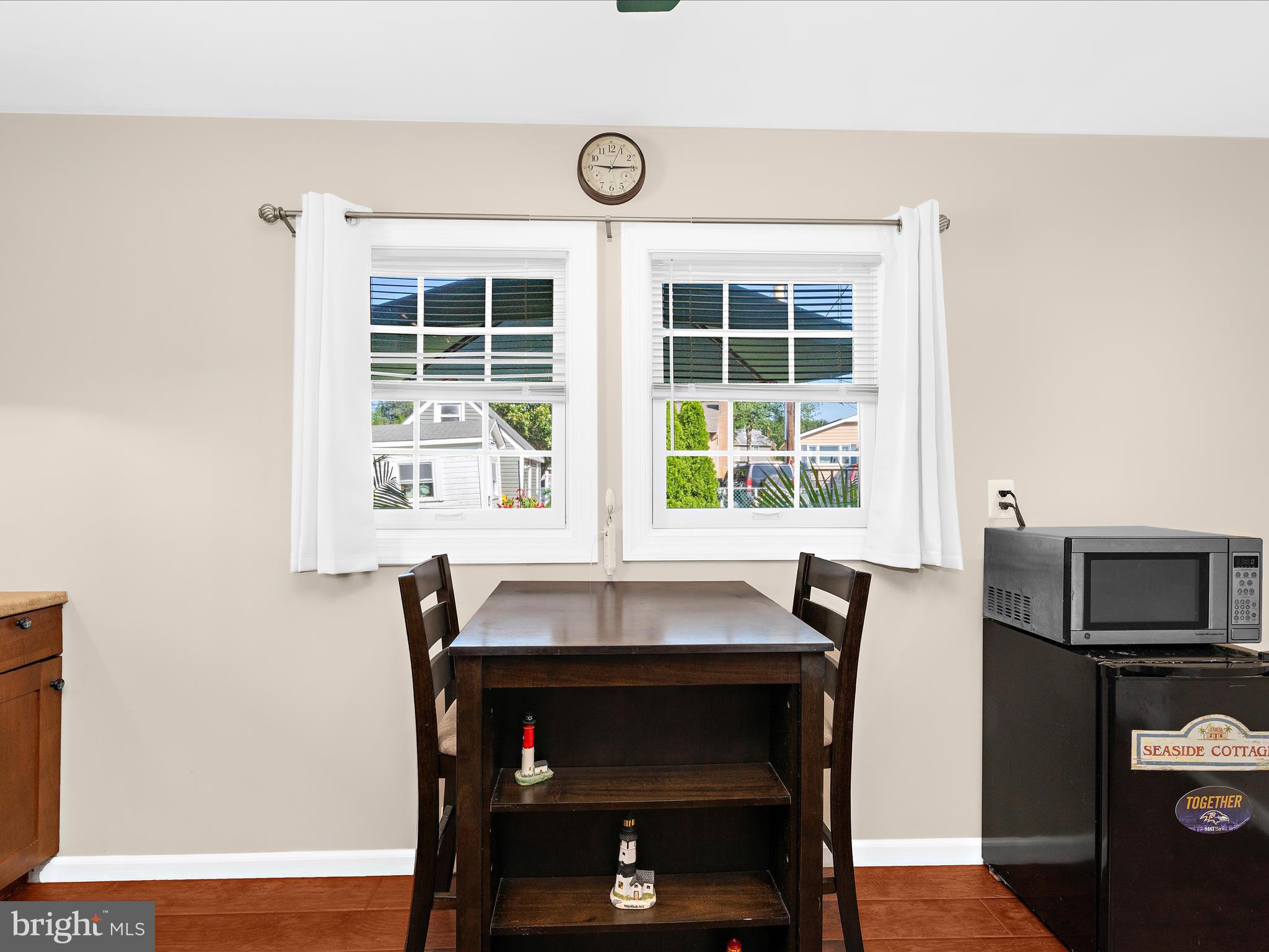 336 Bar Harbor Road Pasadena, MD 21122 - Photo 8 of 82 a dining room with furniture and window