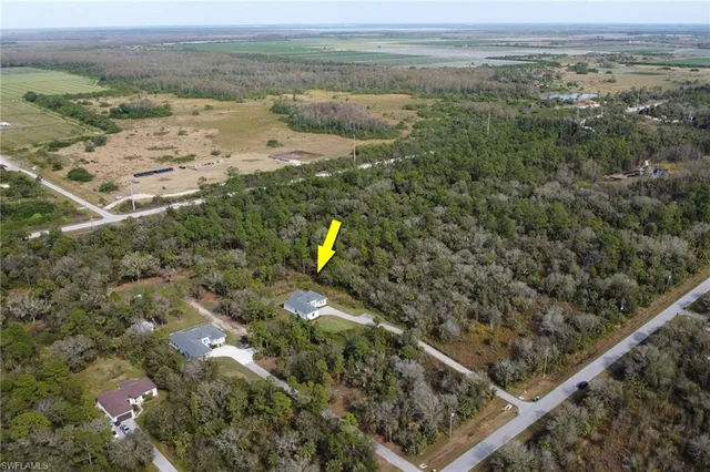 $3,500 | 2793 72nd Avenue Northeast, Naples, FL 34120