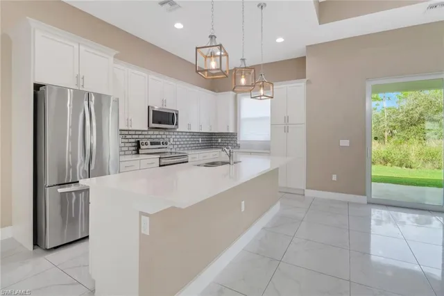 $3,500 | 2793 72nd Avenue Northeast, Naples, FL 34120