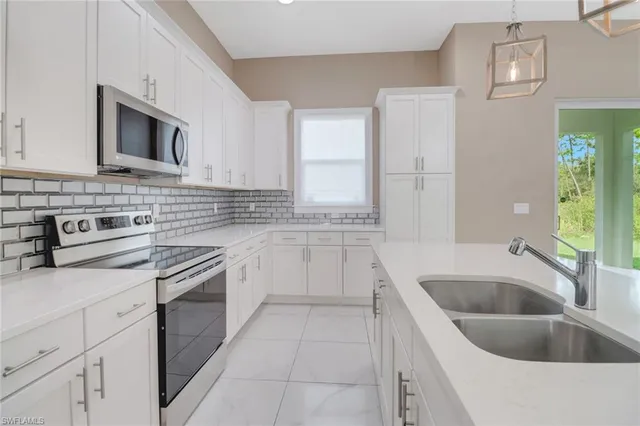 $3,500 | 2793 72nd Avenue Northeast, Naples, FL 34120