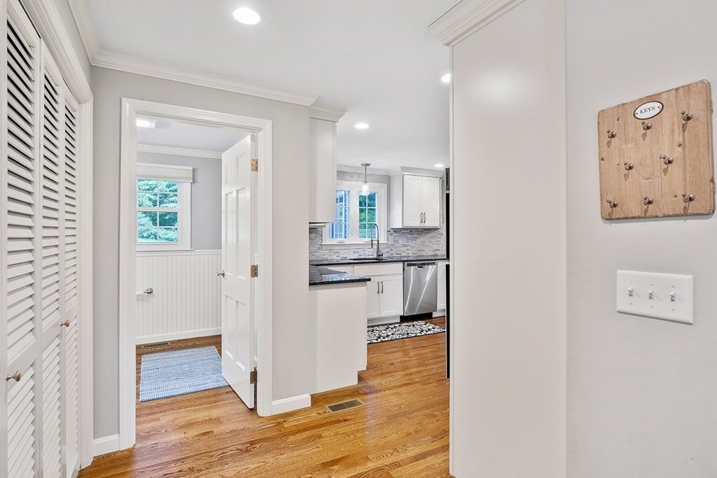 14 Douglas Road Westford, MA 01886 - Photo 18 of 42 Gallery Image 18