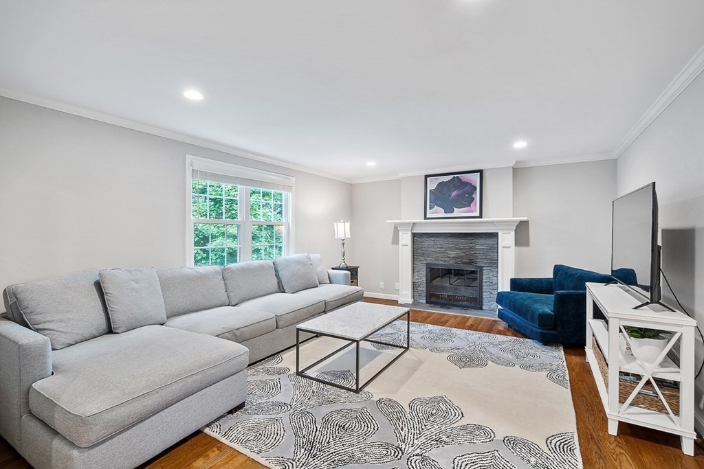 14 Douglas Road Westford, MA 01886 - Photo 4 of 42 Gallery Image 4