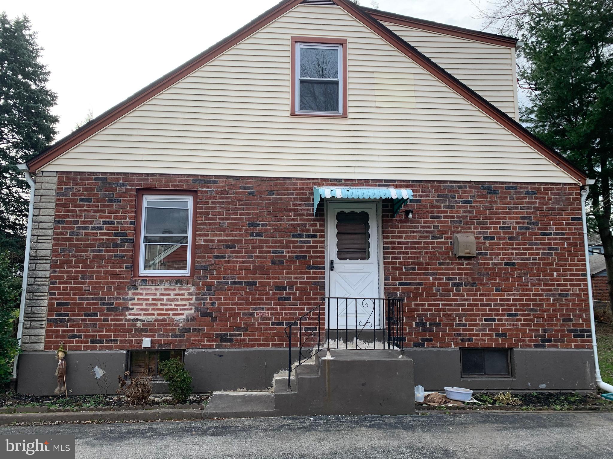 644 South Eagle Road Havertown, PA 19083 - Photo 3 of 26 View of side of house and entrance to kitchen