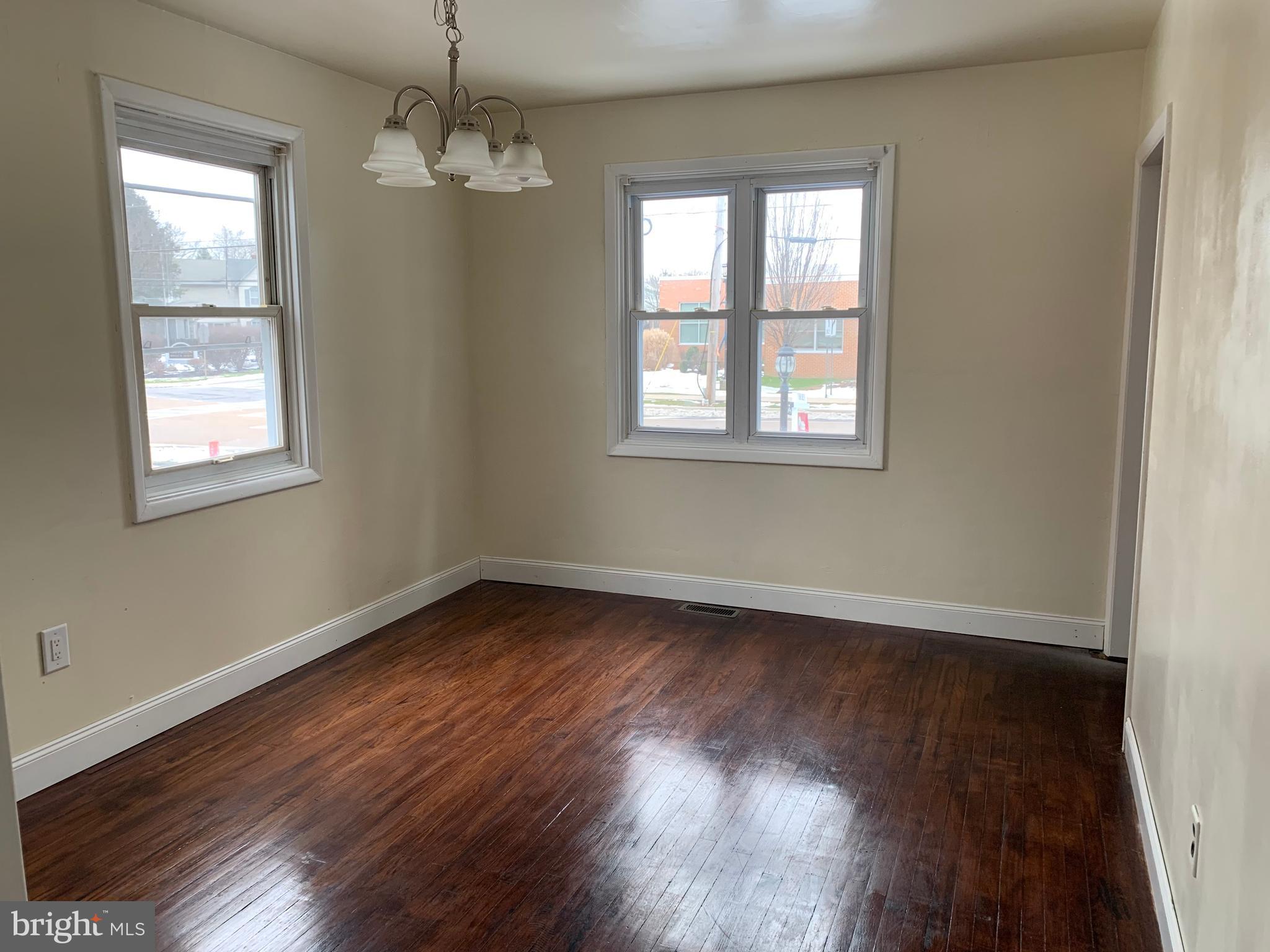 644 South Eagle Road Havertown, PA 19083 - Photo 6 of 26 Dining area off of kitchen and living room