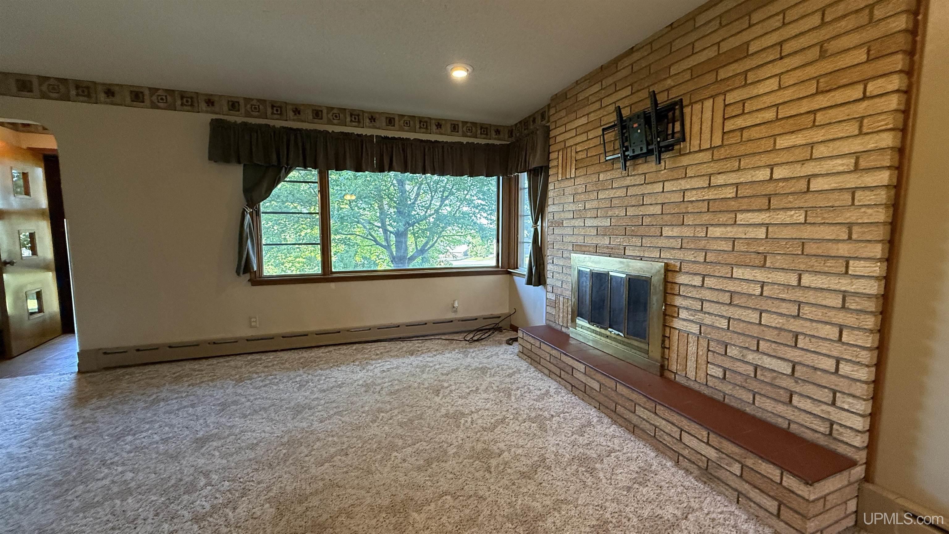 803 Magnetic Street Hurley, WI 54534 - Photo 5 of 65