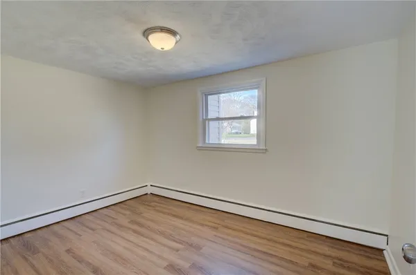 $3,000 | 140 Phillips Road, East Greenwich, RI 02818