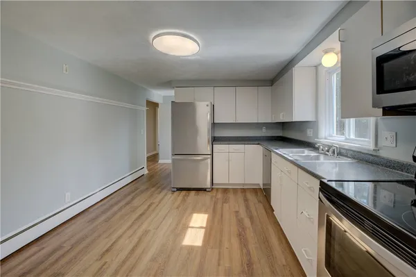 $3,000 | 140 Phillips Road, East Greenwich, RI 02818