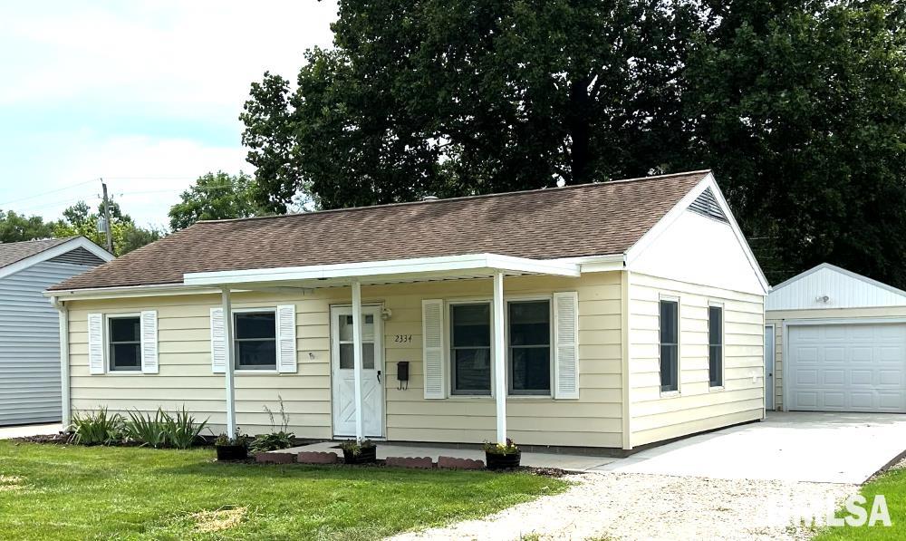 2334 Ramsey Road Springfield, IL 62702 - Photo 1 of 19