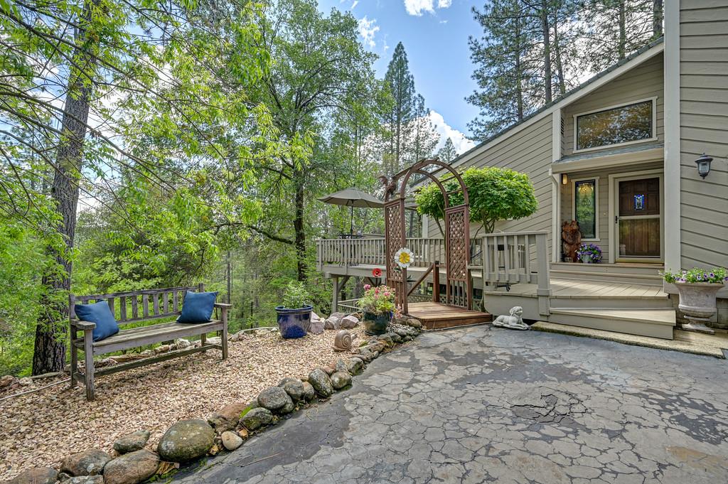 3971 Donner Trail Placerville, CA 95667 - Photo 12 of 78 a view of a house with backyard and sitting area